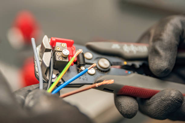 Professional Electrician in AL